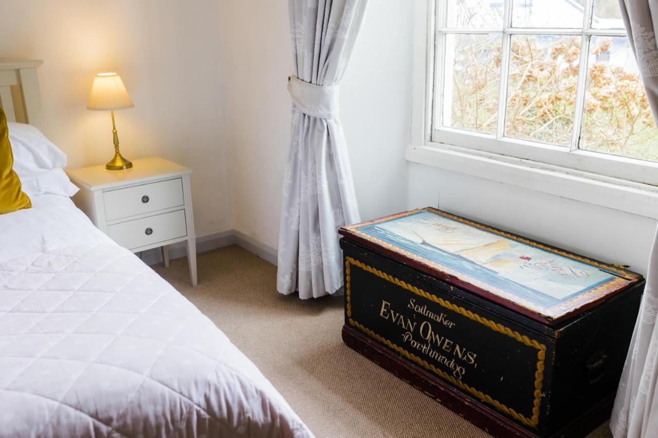 May Tree Cottage Manorbier 5 Mins From The Beach Sleeps 4 Exterior photo
